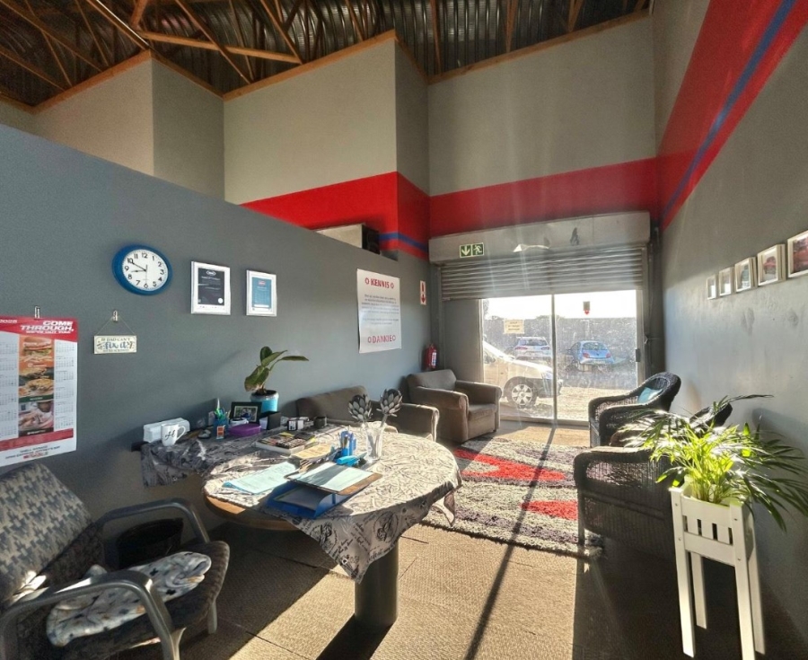 Commercial Property for Sale in Fountains Estate Eastern Cape